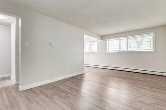 Lockwood Apartments in Edmonton, AB - Building Photo - Building Photo