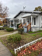 105 Earl Ave in Roseville, CA - Building Photo - Building Photo