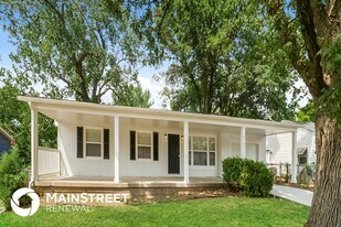9122 E 44th St in Kansas City, MO - Building Photo