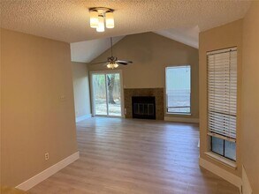 1805 Golden Pheasant Dr in Austin, TX - Building Photo - Building Photo