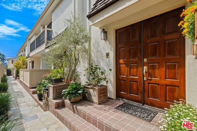 812 16th St in Santa Monica, CA - Building Photo - Building Photo