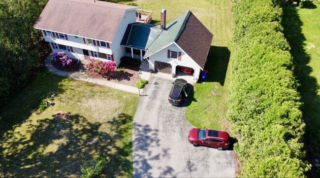 655 Porters Point Rd in Colchester, VT - Building Photo - Building Photo