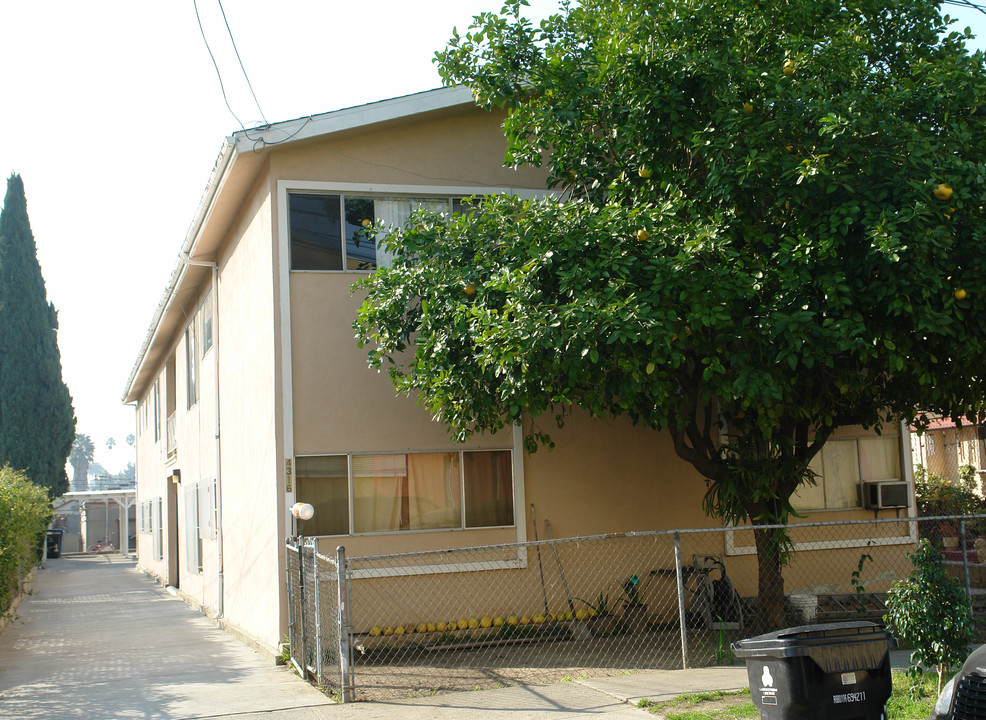 4316 Willow Brook Ave in Los Angeles, CA - Building Photo