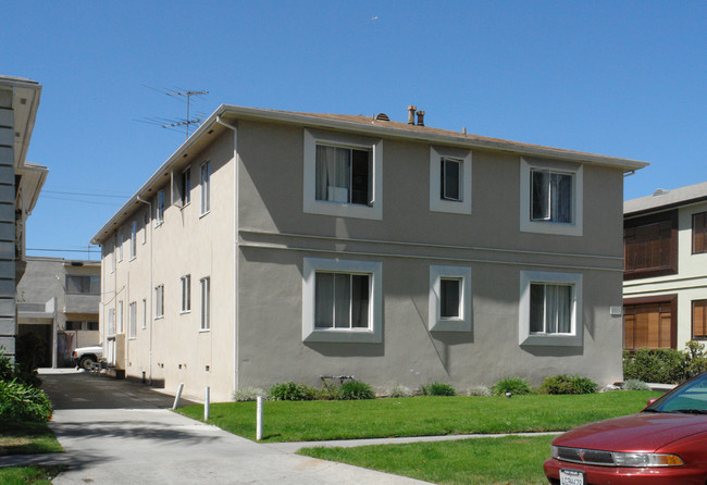 1111 S Shenandoah St in Los Angeles, CA - Building Photo - Building Photo