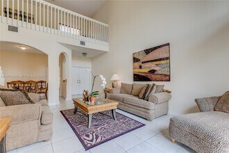 11264 NW 54th Terrace in Doral, FL - Building Photo - Building Photo