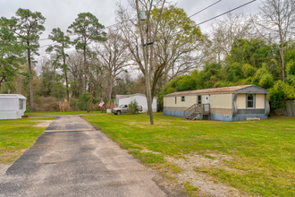 Steele Creek Mobile Home Park in Satsuma, AL - Building Photo - Building Photo