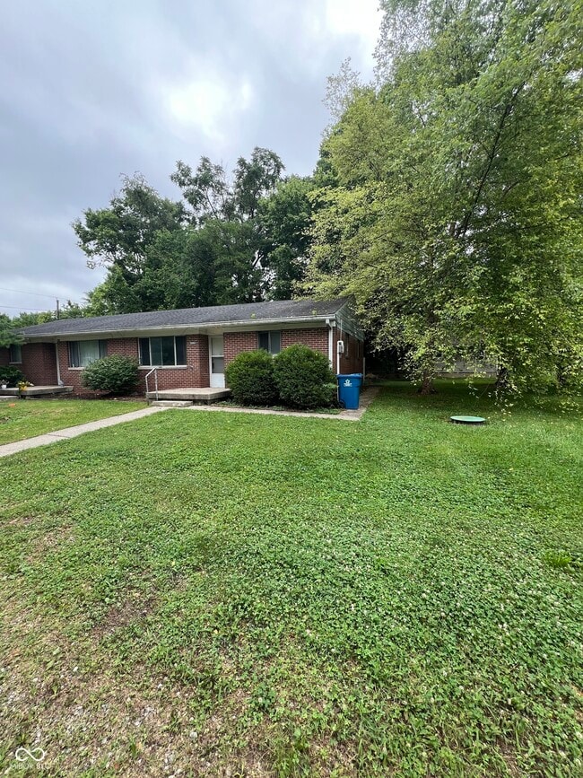 property at 7201 N Ralston Ave