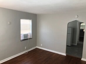 1226 Franklin Ave, Unit 3 in Cincinnati, OH - Building Photo - Building Photo