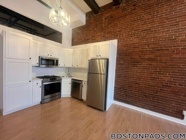 254 Friend St in Boston, MA - Foto de edificio - Building Photo