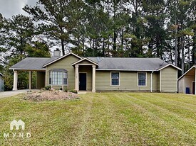 7792 Chase Woods Dr in Jonesboro, GA - Building Photo