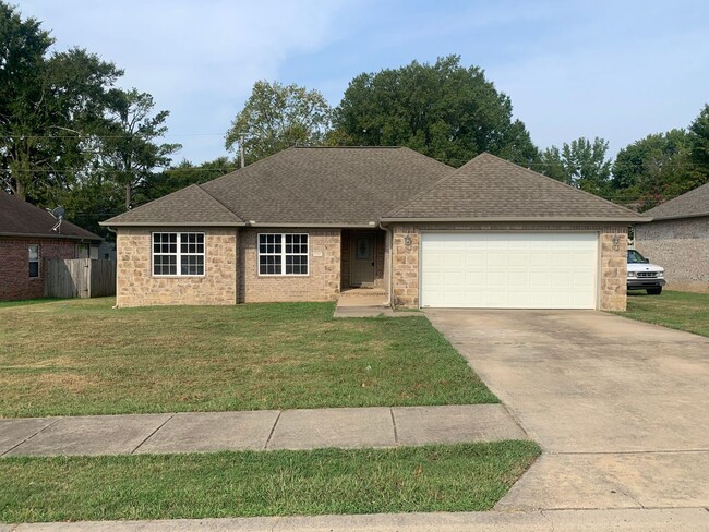 property at 2202 Richland Park Dr