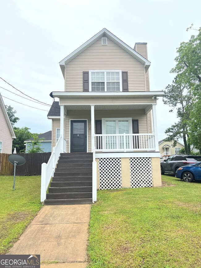 property at 834 Prince St