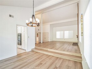 4 Peacock Ln, Unit 609 in Rolling Hills Estates, CA - Building Photo - Building Photo