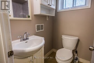 12 Craigmore Crescent in Toronto, ON - Building Photo - Building Photo
