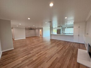 651 Lancer Ln in Corona, CA - Building Photo - Building Photo