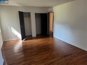 107 Bellgrove Dr in Mahwah, NJ - Building Photo - Building Photo