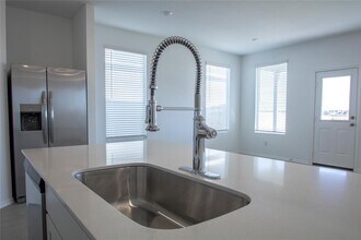 209 Twilight Breeze Wy in Hutto, TX - Building Photo - Building Photo