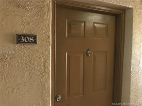 220 SW 116th Ave-Unit -15308 in Pembroke Pines, FL - Foto de edificio - Building Photo