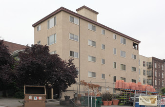 Santa Fe Apartments in Seattle, WA - Building Photo - Building Photo