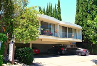 4535 Murietta Ave in Sherman Oaks, CA - Foto de edificio - Building Photo