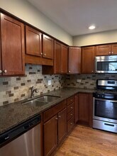 29W649 Winchester Cir in Warrenville, IL - Building Photo - Building Photo