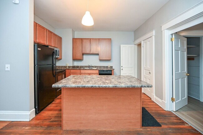 2342 Chickasaw St in Cincinnati, OH - Building Photo - Building Photo