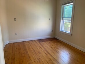 33 Cornwall St, Unit #2 in Boston, MA - Building Photo - Building Photo