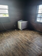 8636 Gina Ln, Unit 8636 b gina lane in Alvarado, TX - Foto de edificio - Building Photo