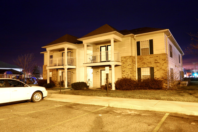 Kingsbury Campus in Greenville, IL - Building Photo - Building Photo