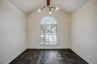 2016 Ravenscroft Dr in Austin, TX - Building Photo - Building Photo