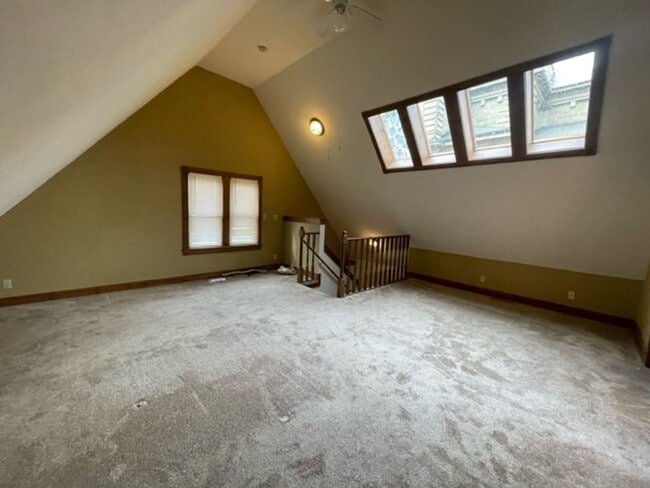 property at 573-575-575 W Lincoln Ave