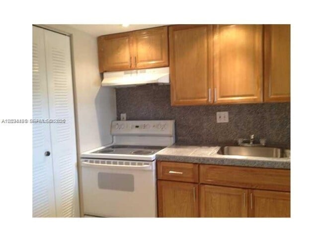 property at 2903 N Miami Beach Blvd