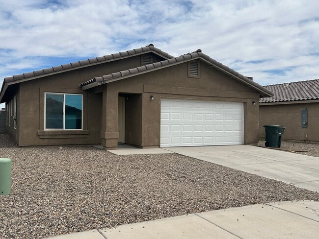 property at 7826 E 44th Pl