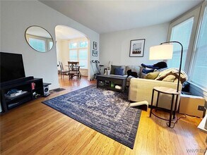 240 Anderson Pl in Buffalo, NY - Building Photo - Building Photo