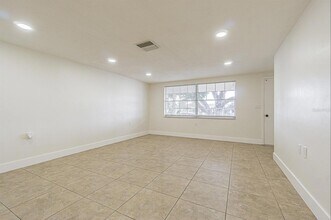 5631 Riddle Rd in Holiday, FL - Building Photo - Building Photo