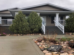 Aspen Creek in Leduc, AB - Building Photo - Building Photo