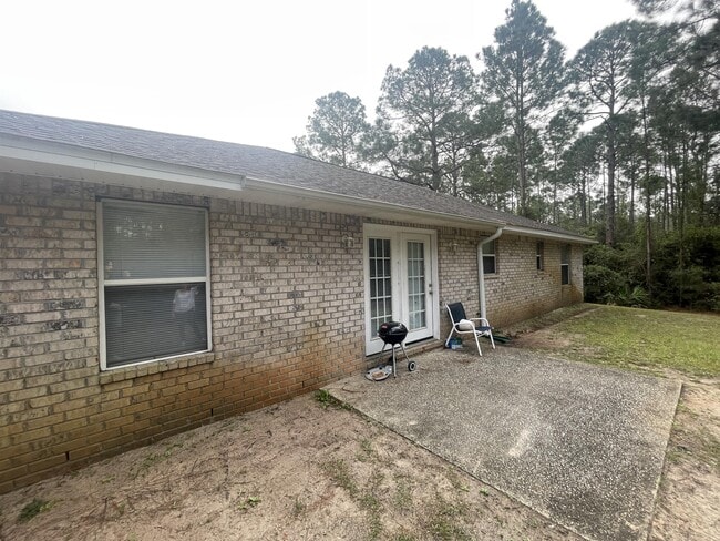 1915 Cardinal Ln in Gulf Breeze, FL - Building Photo - Building Photo