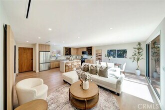 22500 Baltar St in Los Angeles, CA - Building Photo - Building Photo