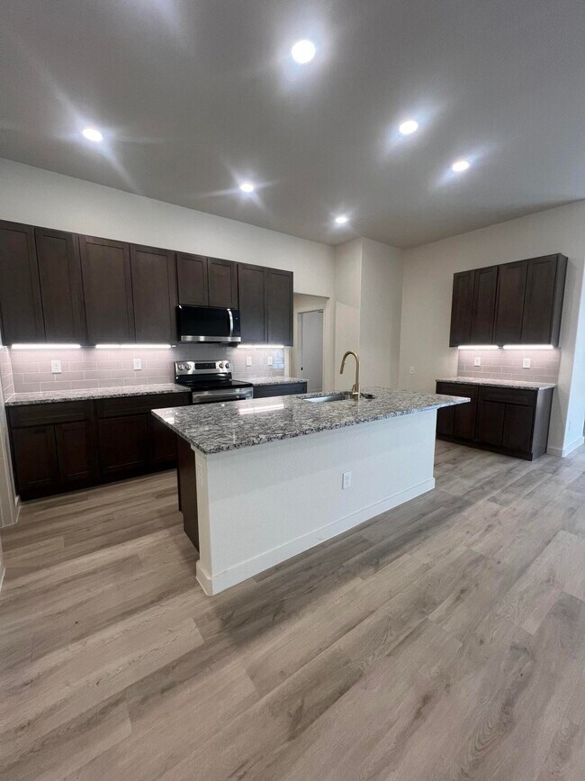 13815 Gary Ave in Lubbock, TX - Building Photo - Building Photo