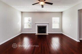 8112 Dumphries Dr in Huntersville, NC - Building Photo - Building Photo