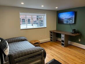511 Beacon St, Unit 1 in Boston, MA - Building Photo - Building Photo