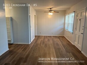 8203 Crenshaw Dr in Inglewood, CA - Building Photo - Building Photo