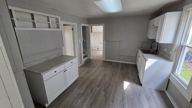 2183 W 81st St in Cleveland, OH - Building Photo - Building Photo