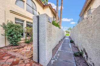 8841 S 51st St in Phoenix, AZ - Building Photo - Building Photo