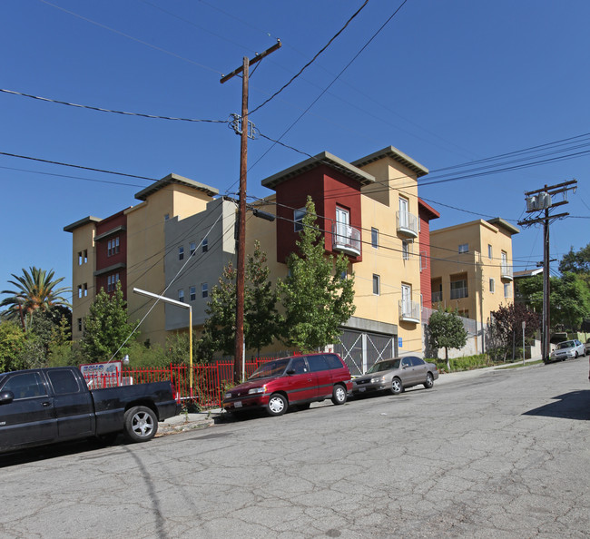 Innes Heights in Los Angeles, CA - Foto de edificio - Building Photo