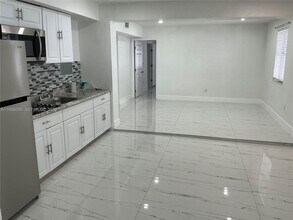 14821 SW 104th Ave in Miami, FL - Building Photo - Building Photo