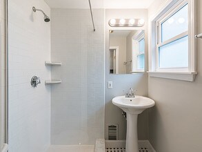 58 Saunders St in Brighton, MA - Building Photo - Building Photo