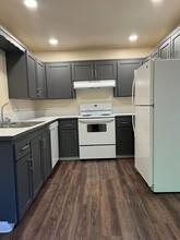 Summerfield Apartments in Visalia, CA - Building Photo - Building Photo