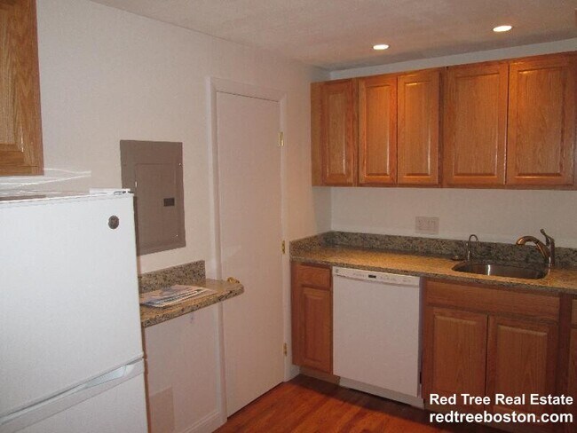 15 Euston Rd, Unit #19 in Boston, MA - Building Photo - Building Photo