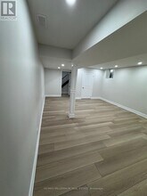 4 Mountland Rd in Brampton, ON - Building Photo - Building Photo